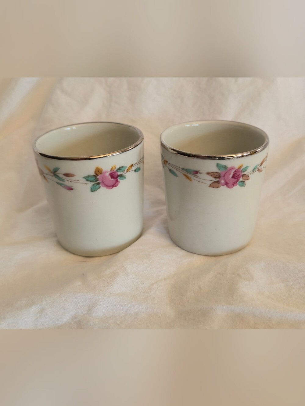 Vintage Sebring Porcellana Floral 1960's Germany Demitasse Cups (2)